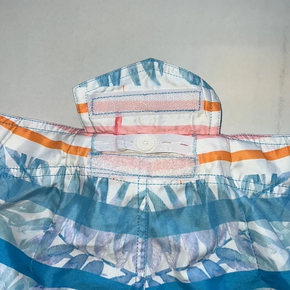 Just Bones Boardwear Board Shorts with Printed Design Size 31 - Picture 7 of 7